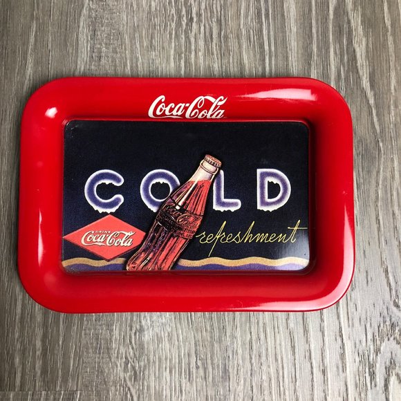 Coca-cola Tin tray and miniature box tin (Bundle) - Picture 2 of 8